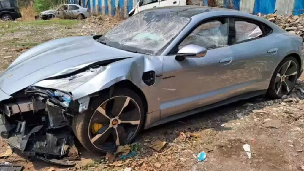 Porsche Car Pune Accident